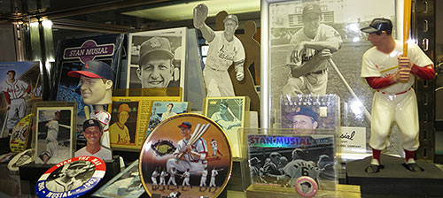 We Mourn the passing of Stan Musial (1920-2013) the Mon Valley�s noblest athlete.